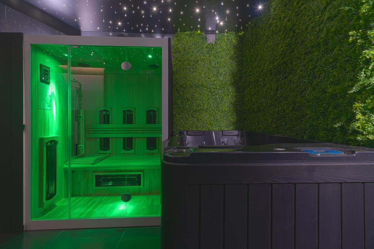 Axel Baltic Jacuzzi & Sauna Adults Only Miedzyzdroje Dış mekan fotoğraf